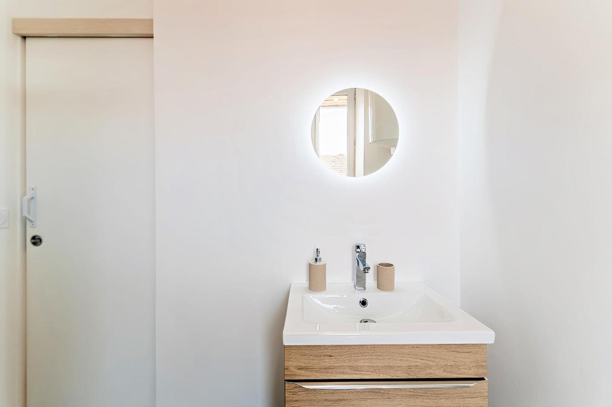 Chez Quentin & Thibaut Apartment Dagneux Bagian luar foto