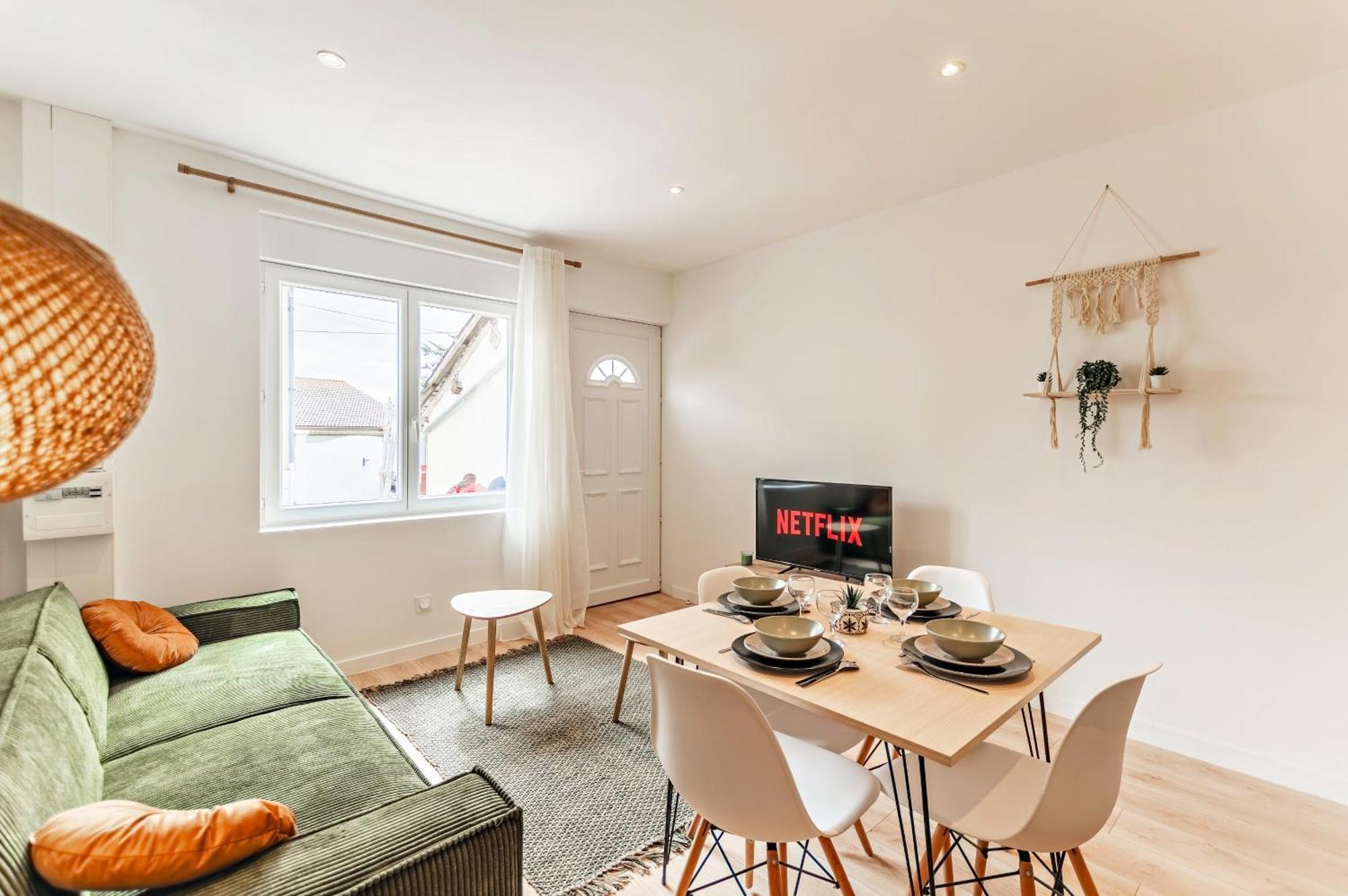Chez Quentin & Thibaut Apartment Dagneux Bagian luar foto